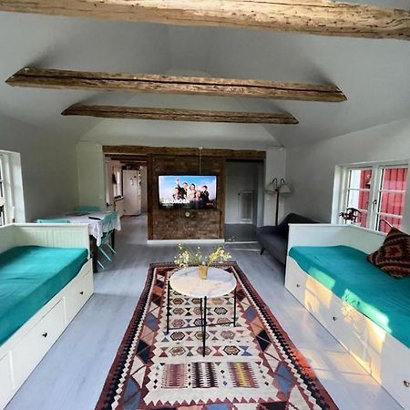 Mysig Stuga Naera Aestad Vingard & Spa Luaran gambar